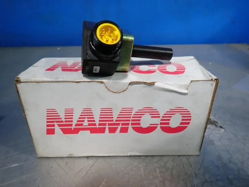 NAMCO CONTROLS 3000 PSI CYLINDICATOR PROXIMITY SENSORS  -  EE210-33880
