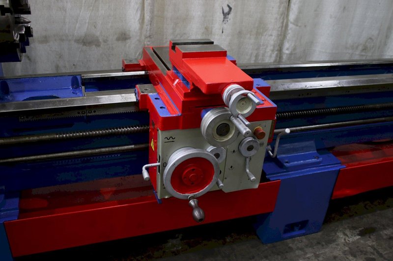 TARNOW ENGINE LATHE: STOCK #76223