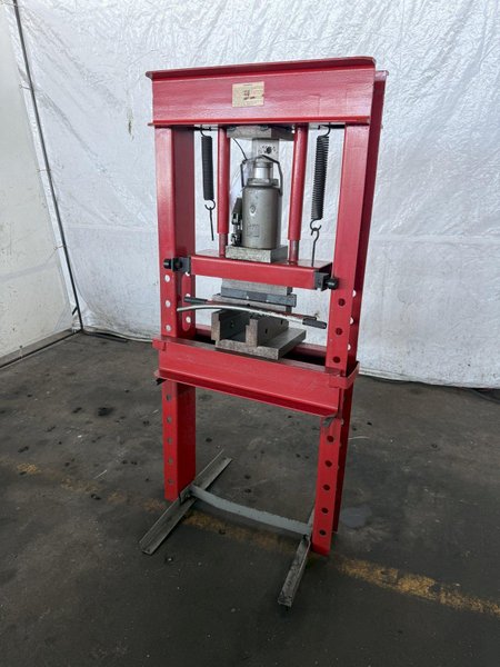 30 TON PITTSBURGH H FRAME HYDRAULIC PRESS. STOCK # 0952123.
