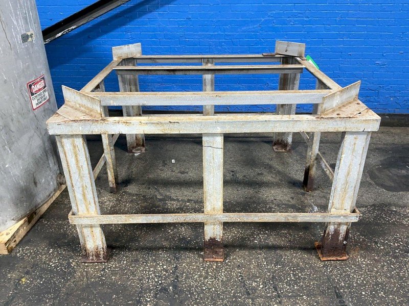 72” DIAMETER, 72” H TANK STAINLESS STEEL TANK WITH MIXER