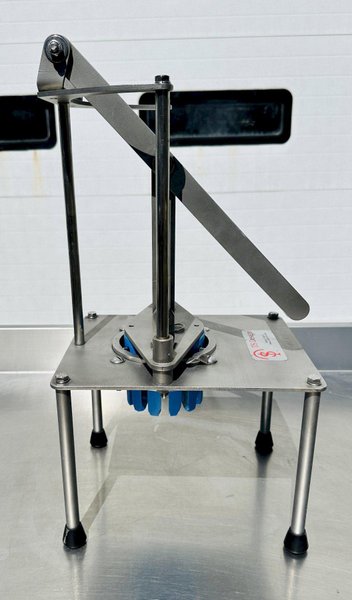 TS Designs  |  Single 12 Slice Manual Heavy Duty Stainless Steel Slicer/Wedger