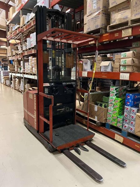 Prime Mover Order Picker OE35, 2007