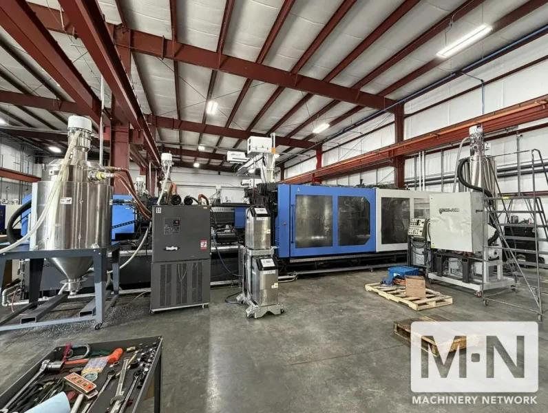 1124 TON  217 OZ HAITIAN MODEL MARS III 1000 INJECTION MOLDING MACHINE MFG 2013