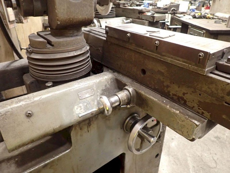 CINCINNATI #2 TOOL AND CUTTER GRINDER: YOBRO #24279