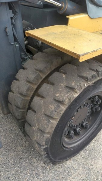 24,900 lb Caterpillar P26500 Diesel Forklift