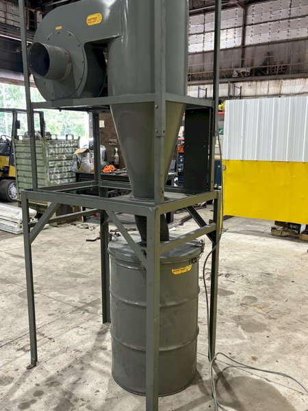 700 CFM AGET MODEL #DUSTKOP 20T31-D1 BAG HOUSE TYPE DUST COLLECTOR: STOCK #21037