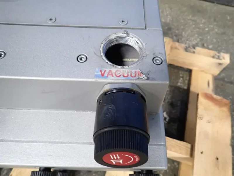 BECKER 98/112 M^3/H VACUUM PUMP  -  KVT 3.100