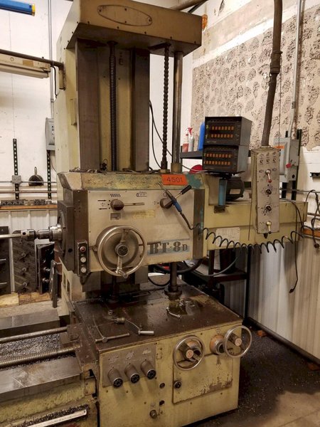 Toshiba BT-8DR Horizontal Boring Mill, 1973