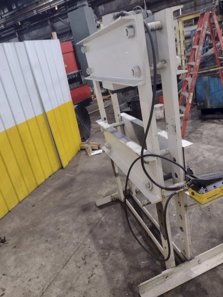 50 TON ENERPAC H-FRAME AIR OVER OIL SHOP PRESS: YOBRO #25793