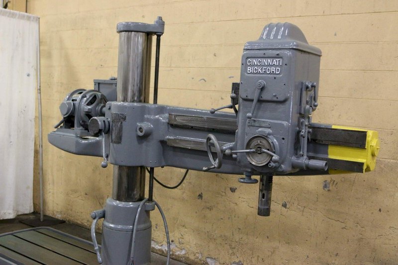 4&#039; X 9&#039; CINCINNATI DUAL BASE RADIAL DRILL: STOCK 67012
