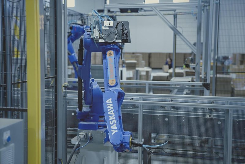 Yaskawa Motoman GP25-12 Robots (5) – YRC1000 Controllers, Mech-Mind 3D Vision, Bin Picking, Integrated Safety Cells, 2022