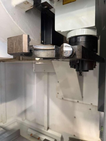 Yama Seiki VMB-1200/50 CNC Vertical Machining Center – 50 Taper Mill