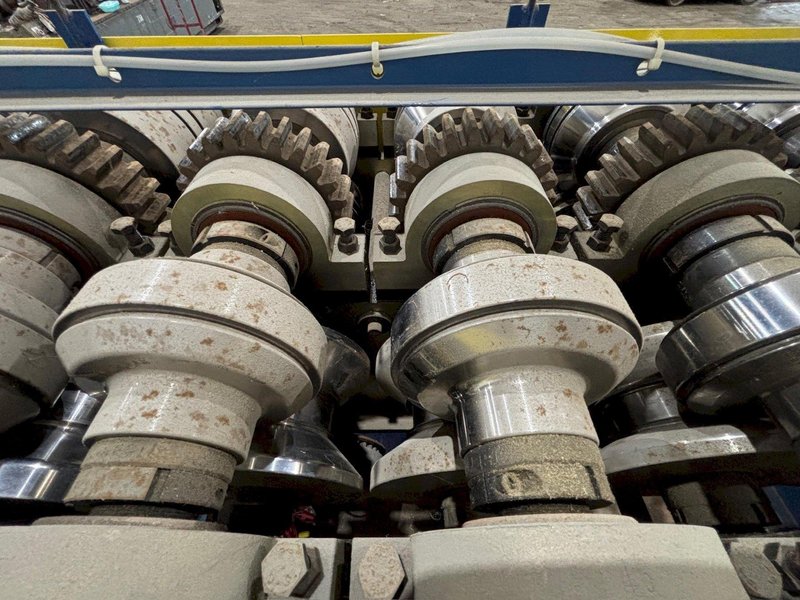 LOCKFORMER MODEL #CL-820 TRIPLEX ROLLFORMER: STOCK #20508