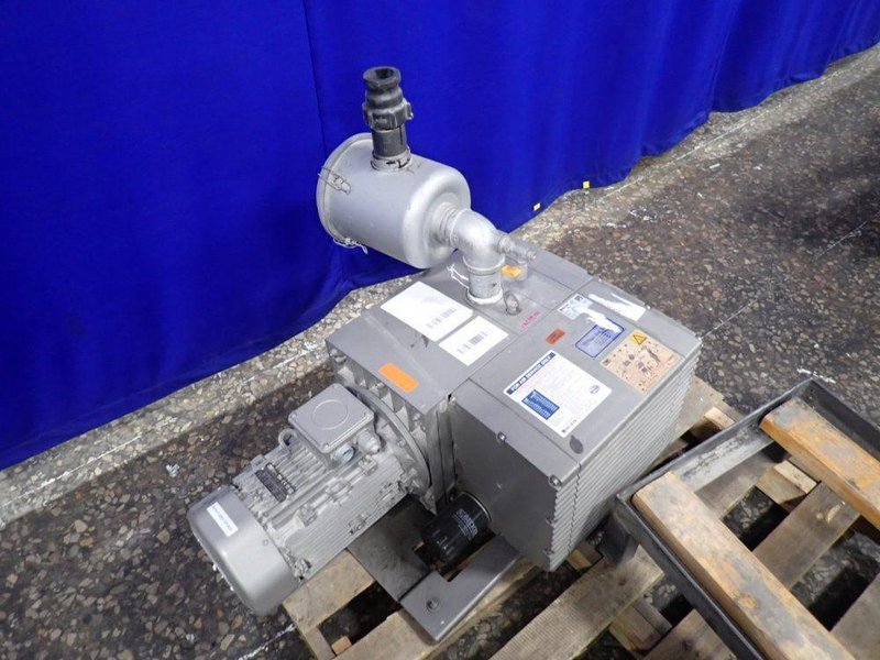 BECKER 165/195 M^3/H VACUUM PUMP  -  U5.166/0-03
