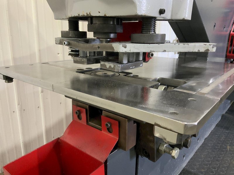 120 TON JMT MODEL IW110/BTD HYDRAULIC IRON WORKER: STOCK #81069