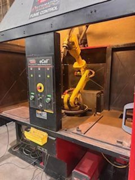 Lincoln Electric eCell Dual‑Zone Robotic MIG Weld Cell – Fanuc ArcMate Robot, Power Wave MIG, Fume Extraction (Approx. 2007)
