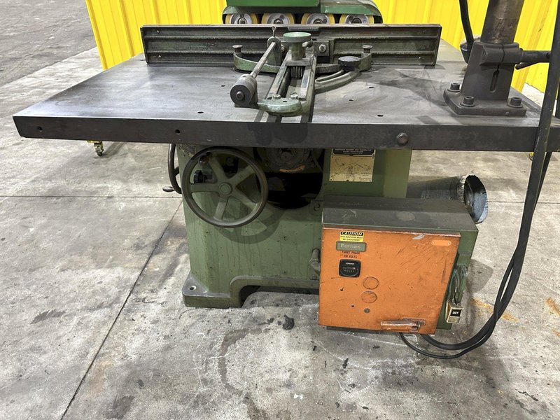 NORTHFIELD #4 POWERED TABLE SAW WITH MOTORIZED FEED ROLLS: STOCK #23080
