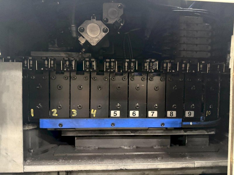 MAKINO E33 GRAPHITE VERTICAL MACHINING CENTER