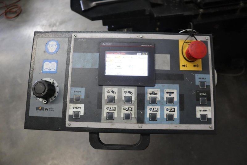 DoAll S-320CNC Structurall Programmable Horizontal Band Saw, Mitering to 60 Degrees, 11.75" Max Cut Diameter - NEW 2019- Auction Item