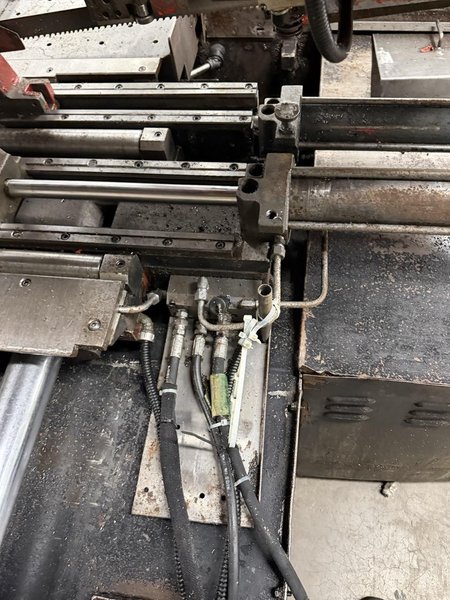 16″ x 16″ Amada HA-400W Automatic Horizontal Band-Saw, 2011