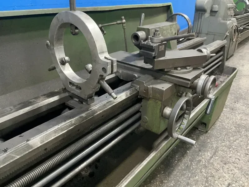 Clausing-colchester 17”x87” Lathe - 17”