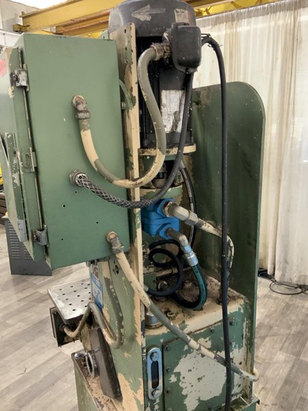 6 TON DENISON #WR065L MULTIPRESS C-FRAME HYDRAULIC PRESS: STOCK #80600