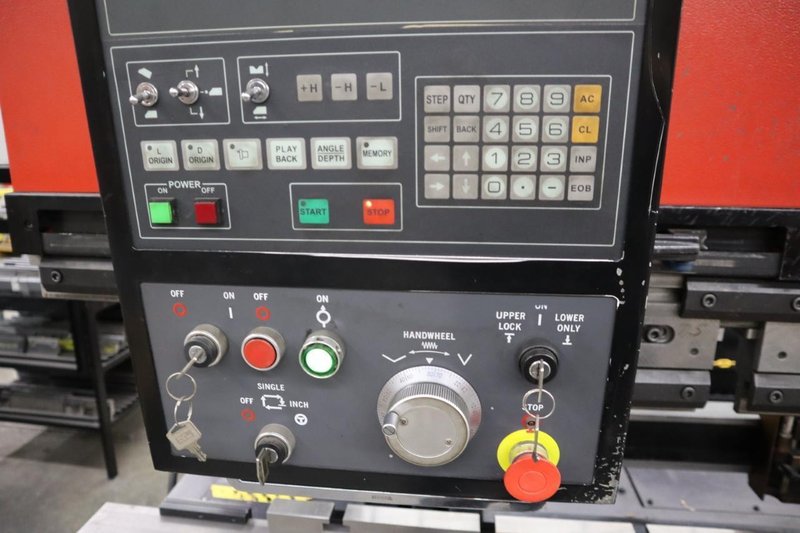 Amada FBD-1253E CNC Hydraulic Press Brake, 138 Ton x 122", Up-Acting, NC9-EXII Controls, Light Curtains- Auction Item