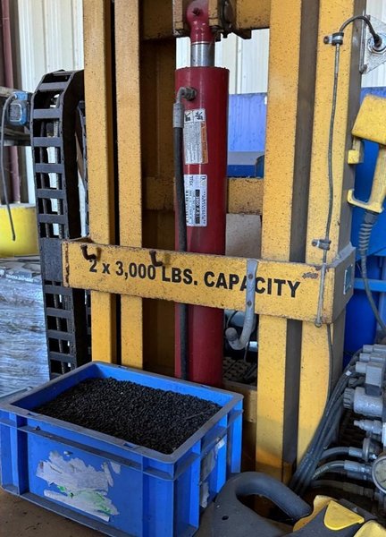 3,000 LBS GREEN VALLEY DOUBLE LEVEL MODEL #2332 DIE CHANGOVER CART: YOBRO #24611