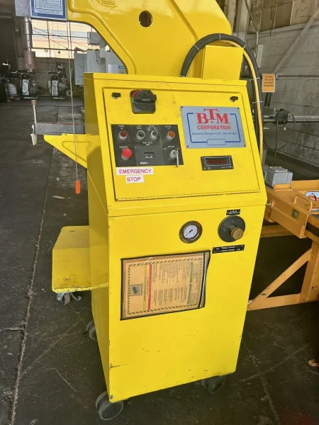 USED BTM 10 TON TOG-L-LOC POWERED CLINCHING MACHINE