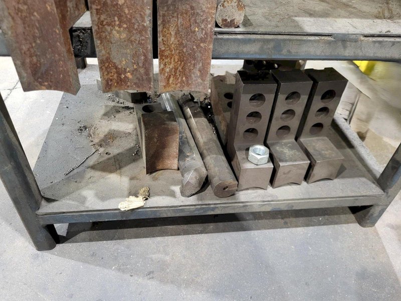 MAZAK QTN-450 LIVE AND STATIC TOOL HOLDERS, CHUCK JAWS