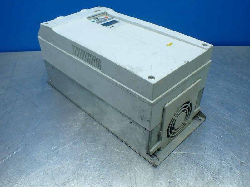 EATON 10HP M-MAX SERIES ADJUSTABLE FREQUENCY DRIVE  -  MMX34AA016N0-0