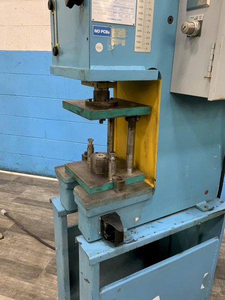 3-TON MULTIPRESS W5A-3 HYDRAULIC PRESS : STOCK #81325