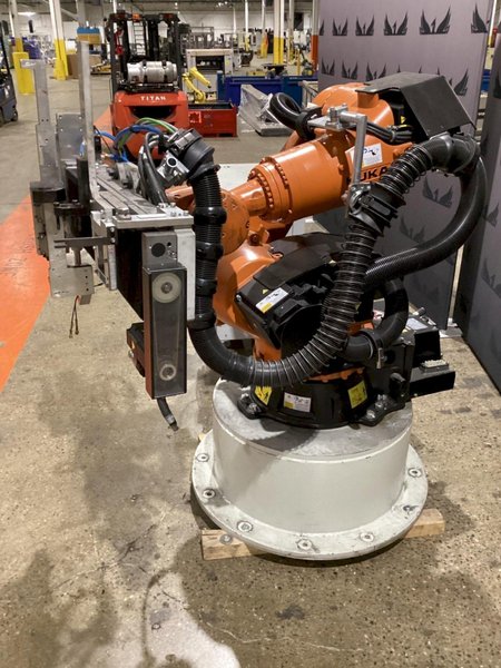 KUKA KR 120 R1800 nano Robot w/ KR C4 NA Controls, Missing Cable Set USED