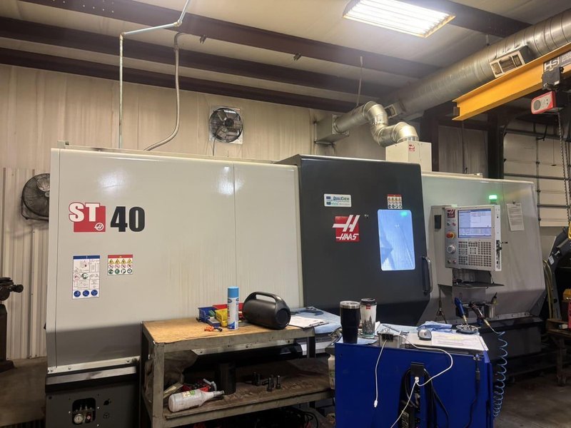 Haas ST-40 CNC Lathe, 2022 – Extra Performance Package, VPS, Chip Auger