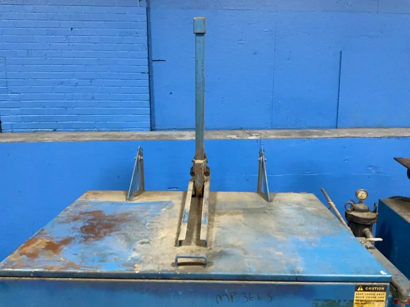 KLEER-FLO 200 GAL PARTS WASHER  -  PW500 AM 500-1612