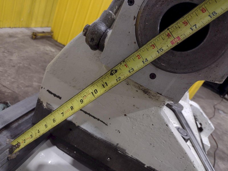 TOS MODEL #SUS-80 ENGINE LATHE : YOBRO 25404