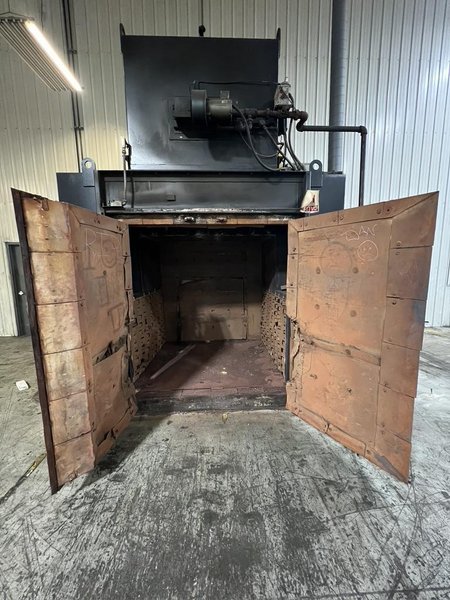 LINDBERG 1000 DEG. WALK IN OVEN, MODEL 73-727272-10GF, 6' X 6' X 6'  NATURAL GAS, 1993