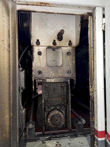 63&quot; MIDWEST AUTOMATION MODEL #N3-6375 3 HEAD WET TYPE BELT DEBURRING GRINDER MACHINE: STOCK 18225