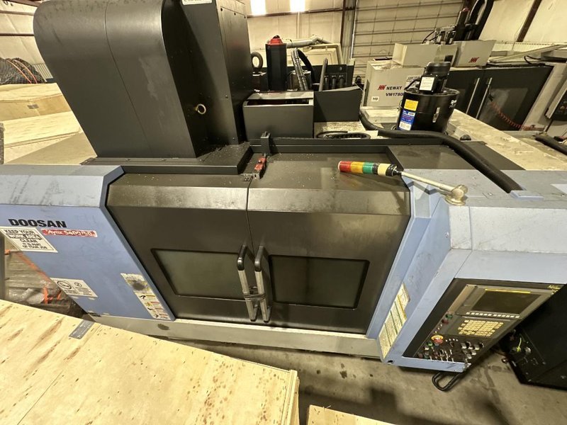 Doosan DNM400VC CNC Vertical Machining Center, 2010– 30″ X 17″ X 20″ Travels, CAT-40, 8,000 RPM, 30-Tool ATC, Fanuc Control