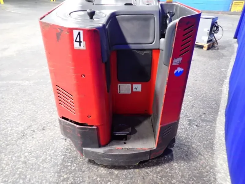 Raymond 3000 Lbs Electric Stand Up Fork Lift - Easi R30tt
