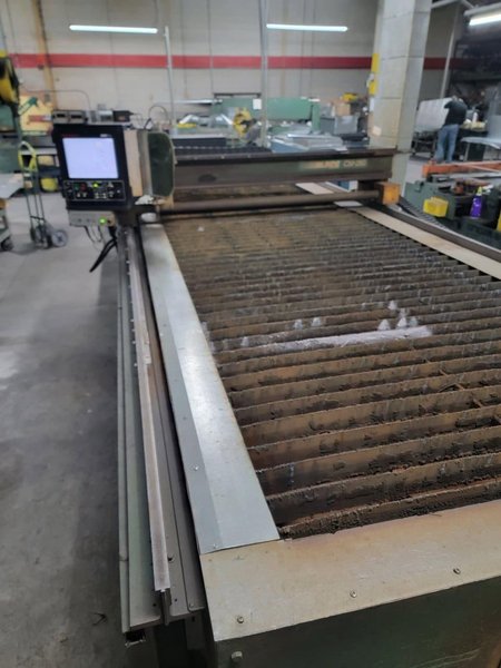 5′ x 20′ Linde CM250 CNC Plasma, 1990 – 65 Amp Hypertherm Powermax 65