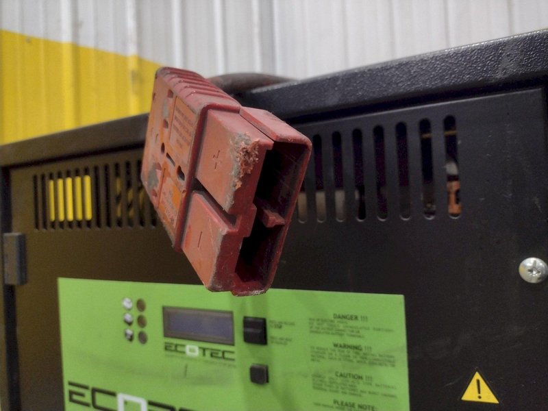 ECOTEC MODEL #ECOPOPINT 24V 160A FORKLIFT BATTERY CHARGER: YOBRO #25430