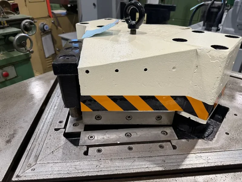 CHICAGO D&amp;K HN-25 ¼” Hydraulic Notcher USA #8134