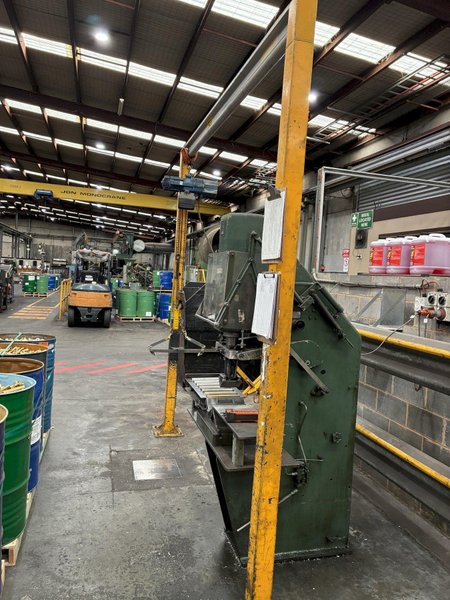 15 Ton PJ Hare Hydraulic Press