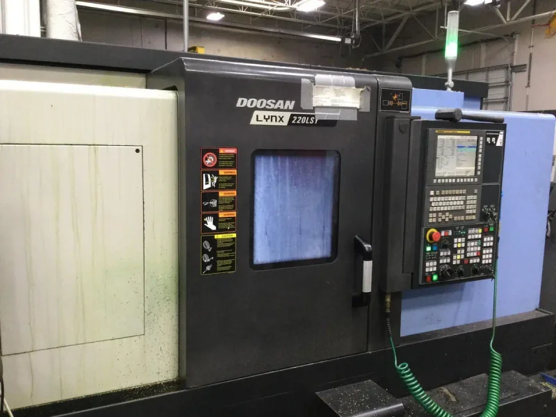 2017 DOOSAN LYNX 220LSY | Lathes, CNC (3-Axis or More)