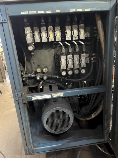 2008 Brock 14 x 19 semiautomatic molding machine model 1419mm, s/n au7063, Allen Bradley compact logic l32e plc controls with panel view, light curtain, bottom boards