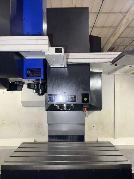 Hwacheon Vesta 1050B CNC Vertical Machining Center – 50 Taper Mill