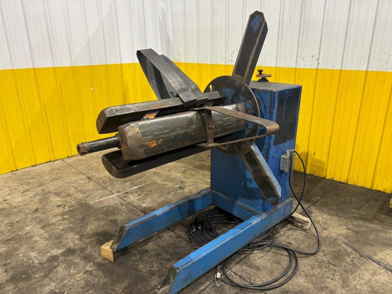 2,500 LBS LITTELL MODEL #60 MOTORIZED UNCOILER COIL REEL: YOBRO #24497