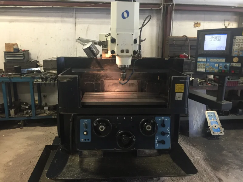 2003 MAKINO KE 3118 | Millers, Vertical