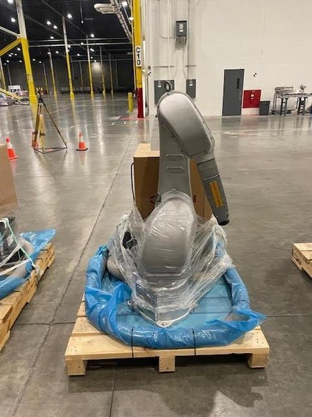 FANUC P-40iA w/ R-30iB Mate Plus – Certified for Explosive Environments